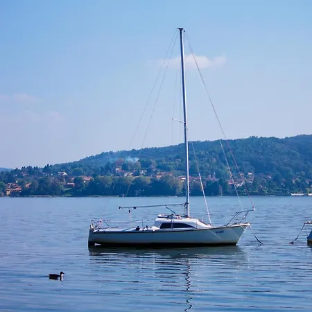 Solcio Sleeps 6 Air Con Wifi Villa Lesa