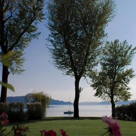 Solcio Sleeps 6 Air Con Wifi Villa Lesa